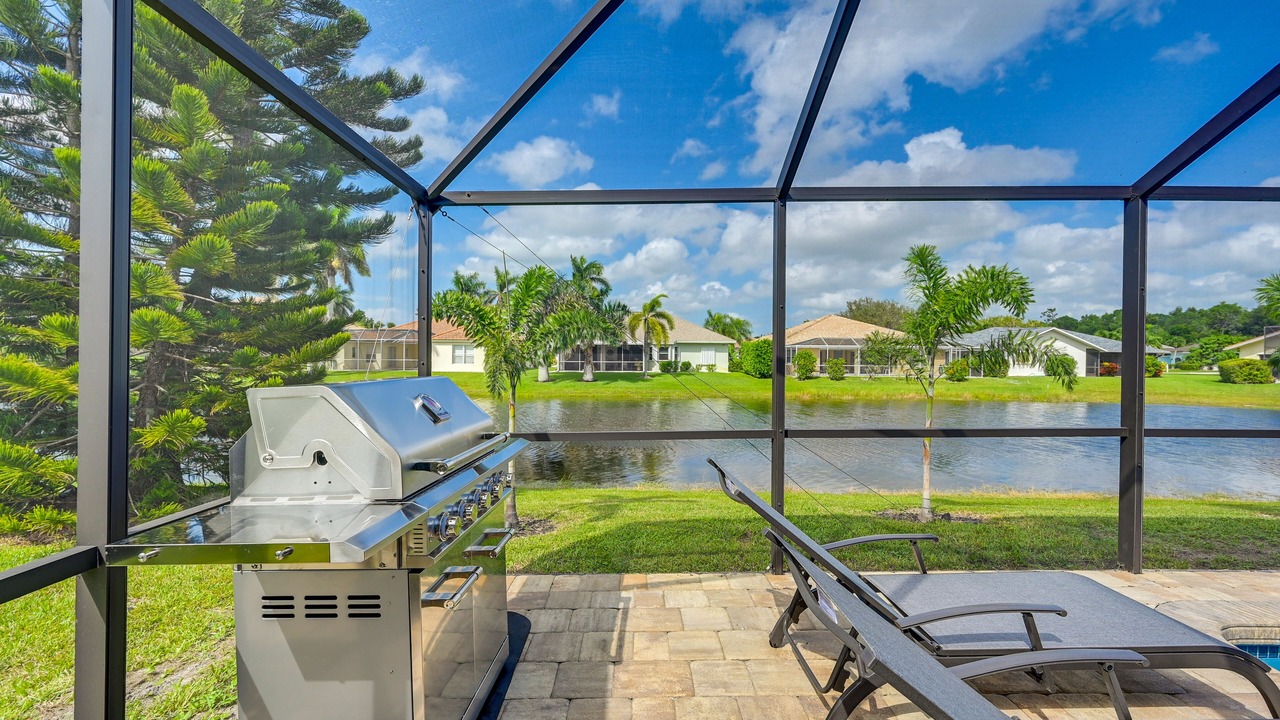 Photo of Outdoor in Crown Pointe