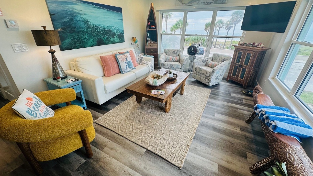 Photo of Livingroom in Pass-a-Grille