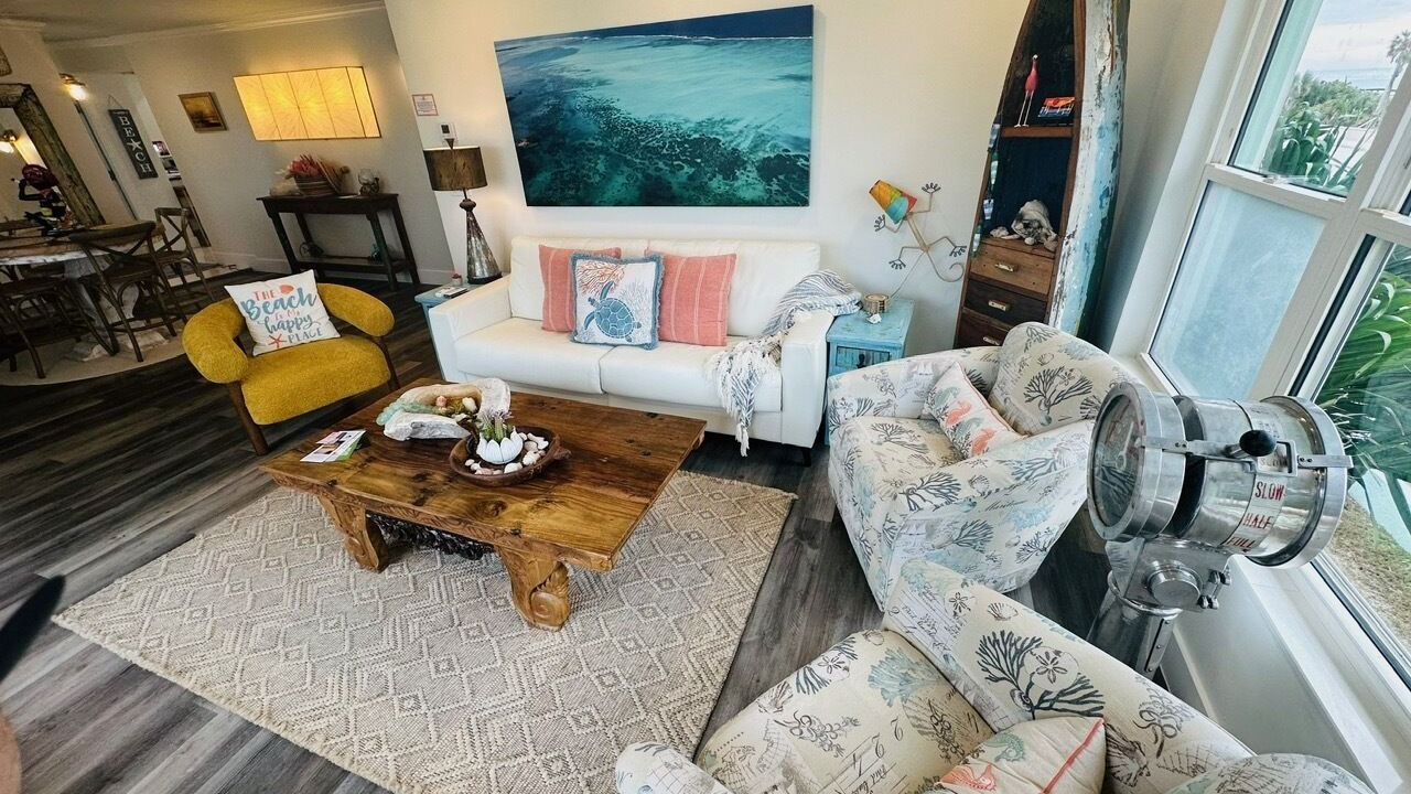Photo of Livingroom in Pass-a-Grille