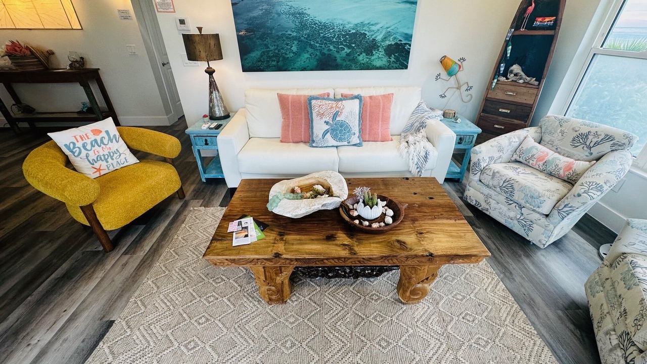 Photo of Livingroom in Pass-a-Grille