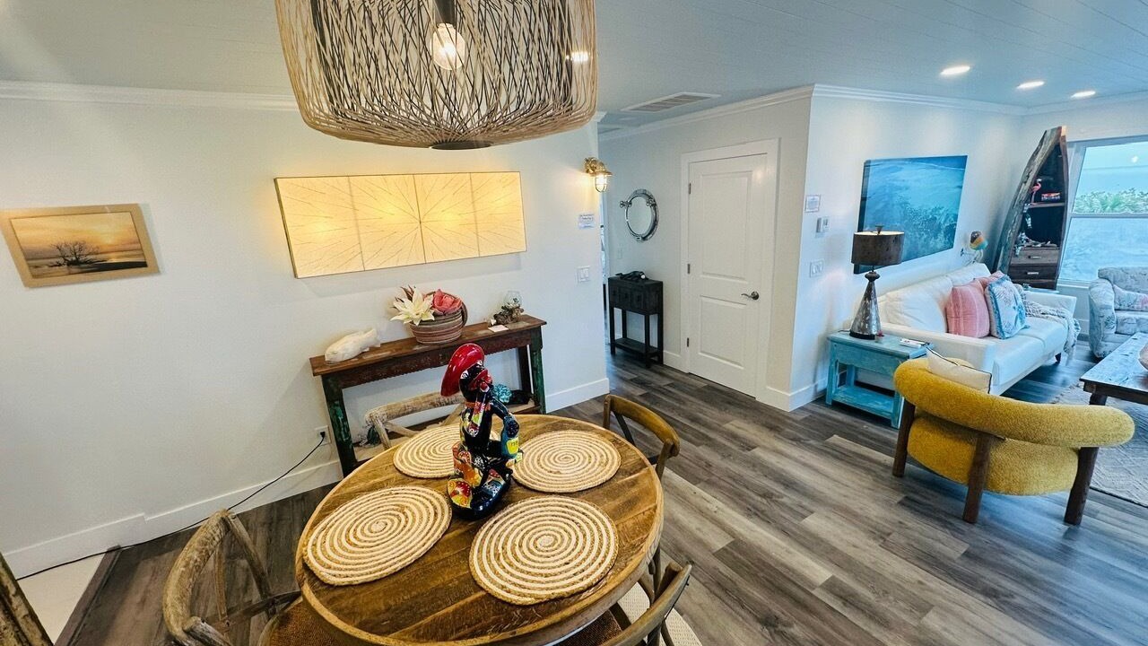 Photo of Livingroom in Pass-a-Grille