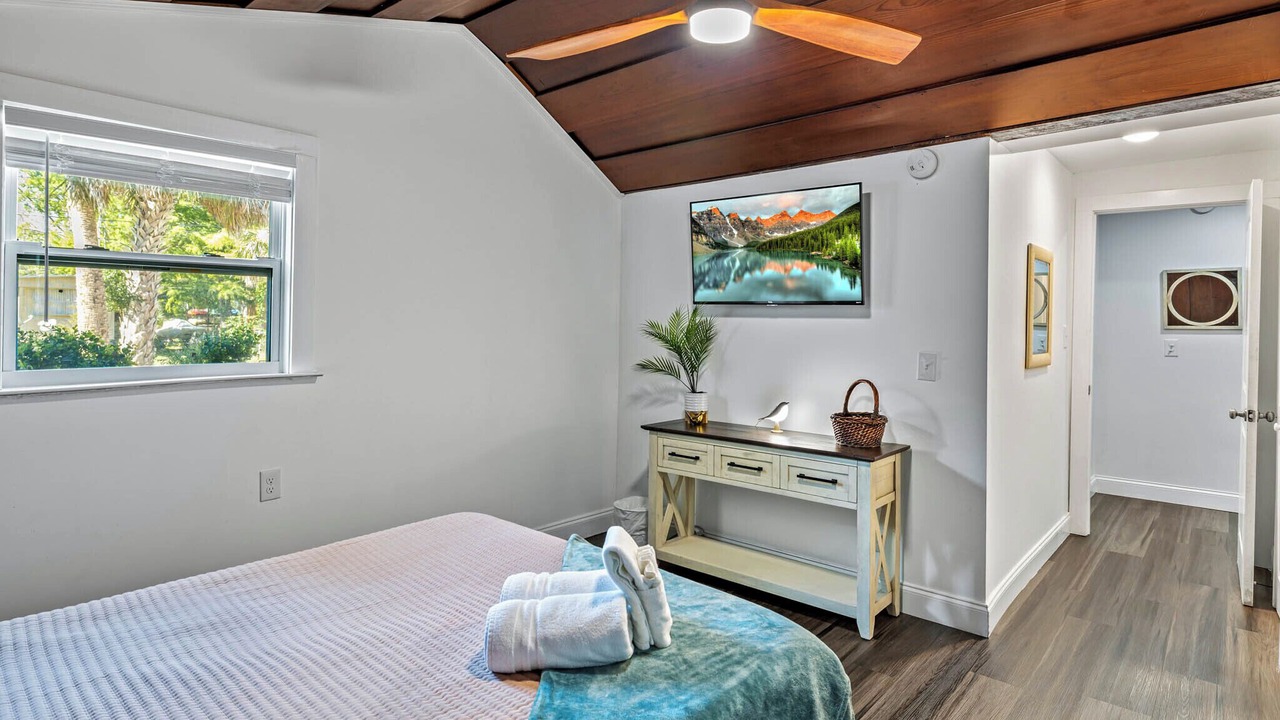 Photo of Bedroom in Weeki Wachee Gardens
