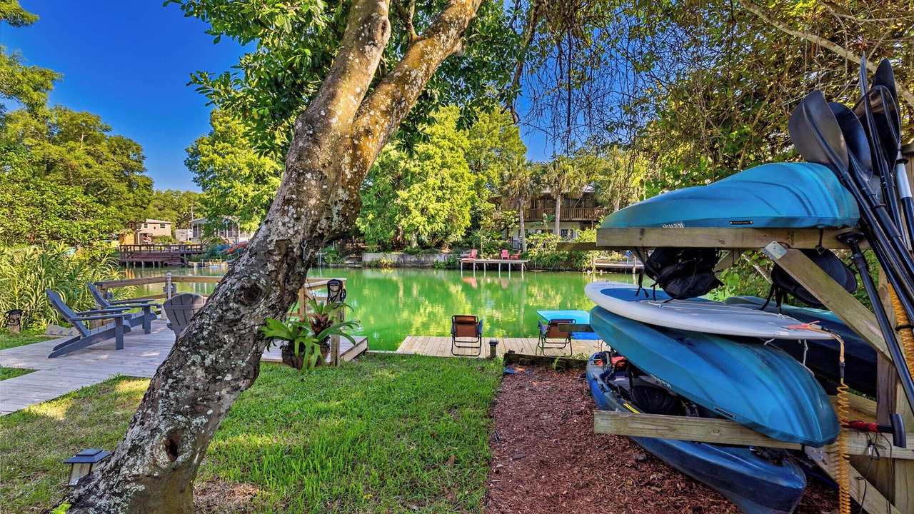 Photo of Outdoor in Weeki Wachee Gardens