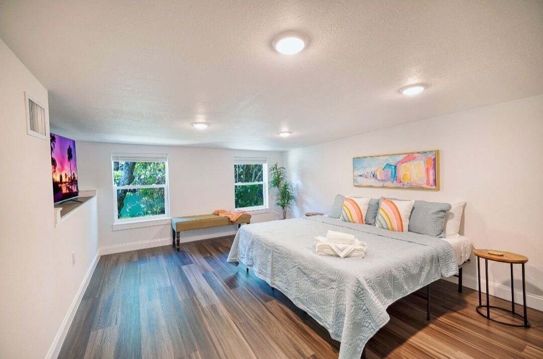 Photo of Bedroom in Weeki Wachee Gardens