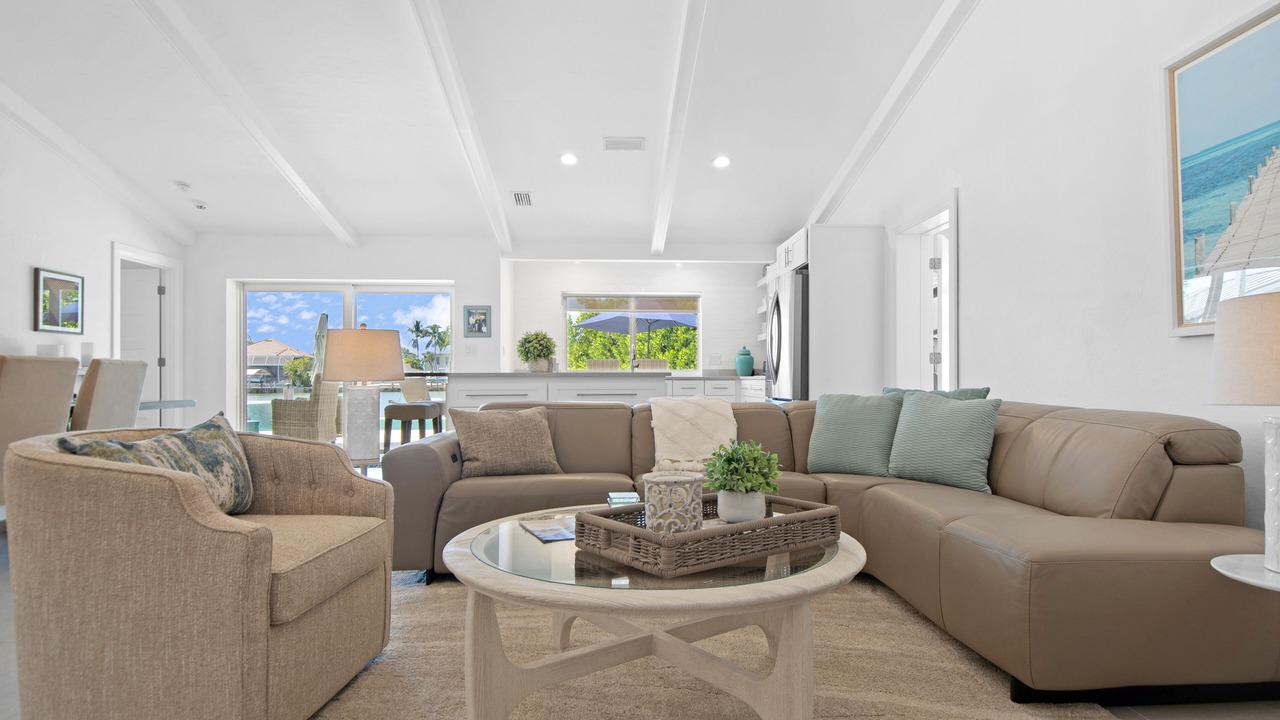 Photo of Livingroom in Isles of Capri
