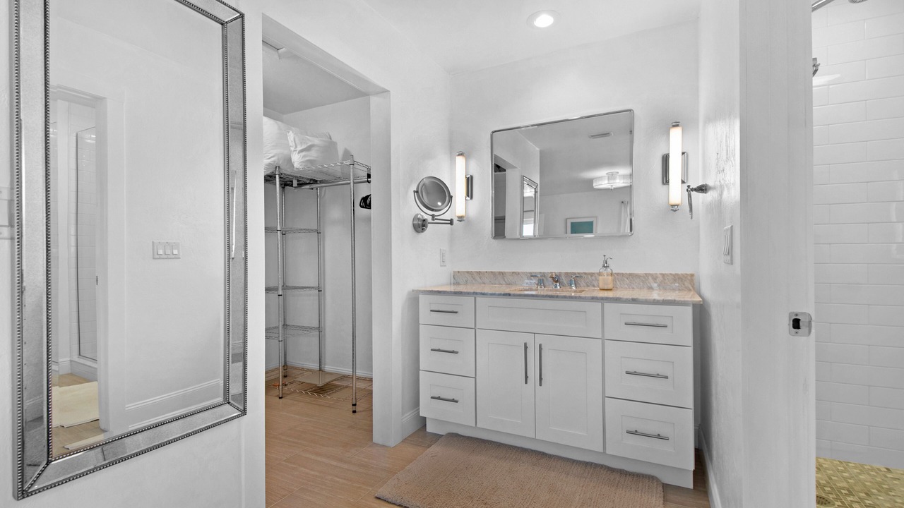 Photo of Bathroom in Isles of Capri