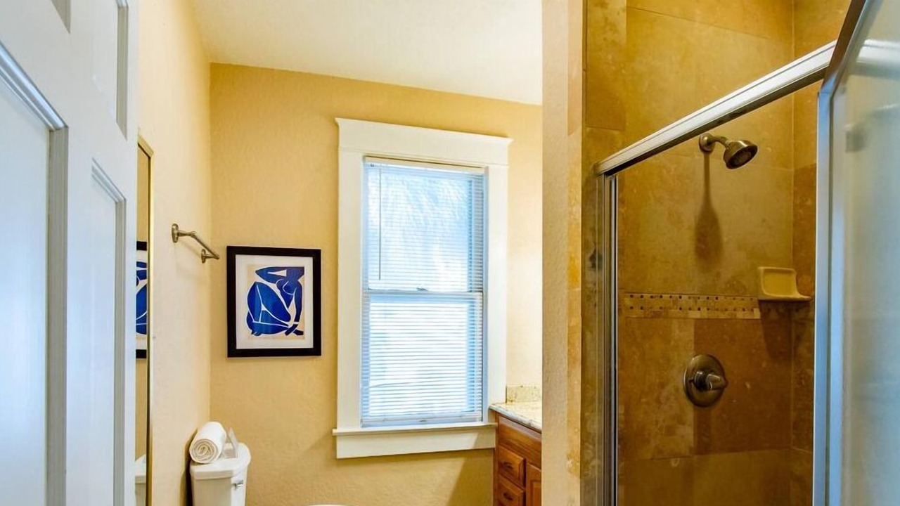 Photo of Bathroom in Hyde Park
