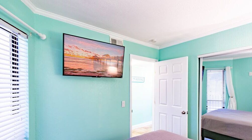Photo of Bedroom in Rocky Point