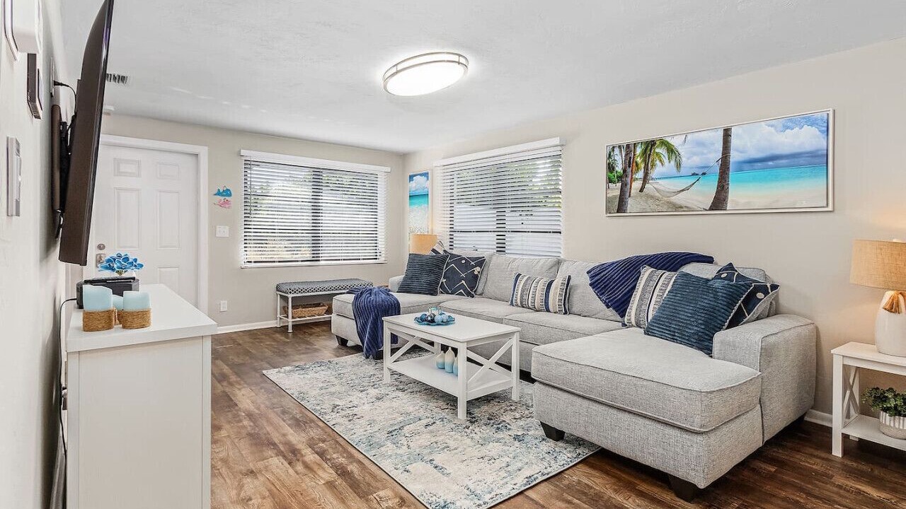 Photo of Livingroom in Naples Park