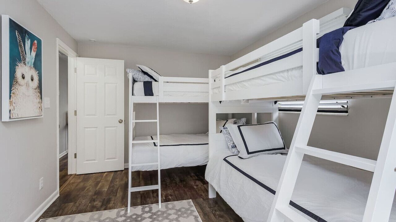 Photo of Bedroom in Naples Park