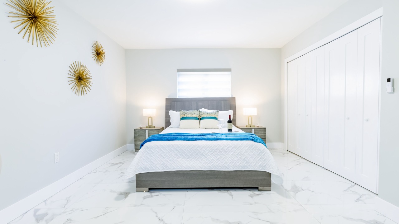 Photo of Bedroom in Kendale Lakes