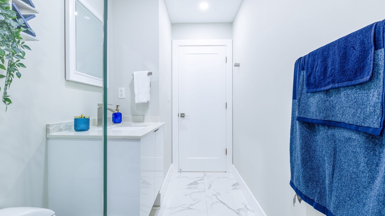 Photo of Bathroom in Kendale Lakes
