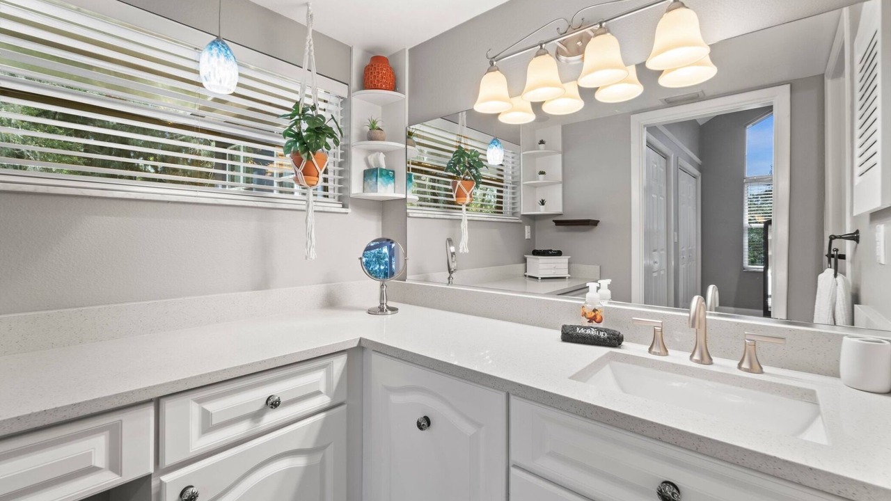 Photo of Bathroom in Seminole