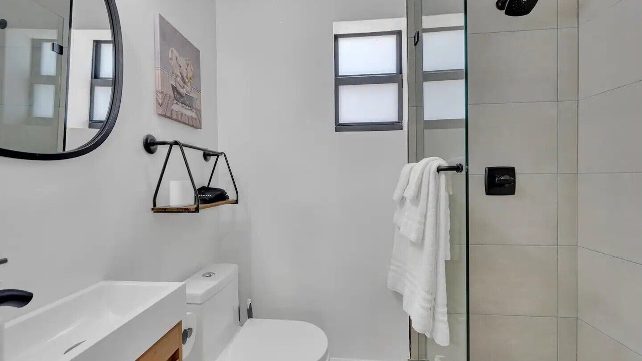 Photo of Bathroom in Flagler Village