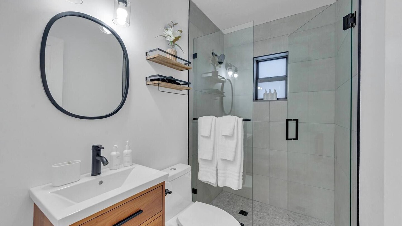 Photo of Bathroom in Flagler Village