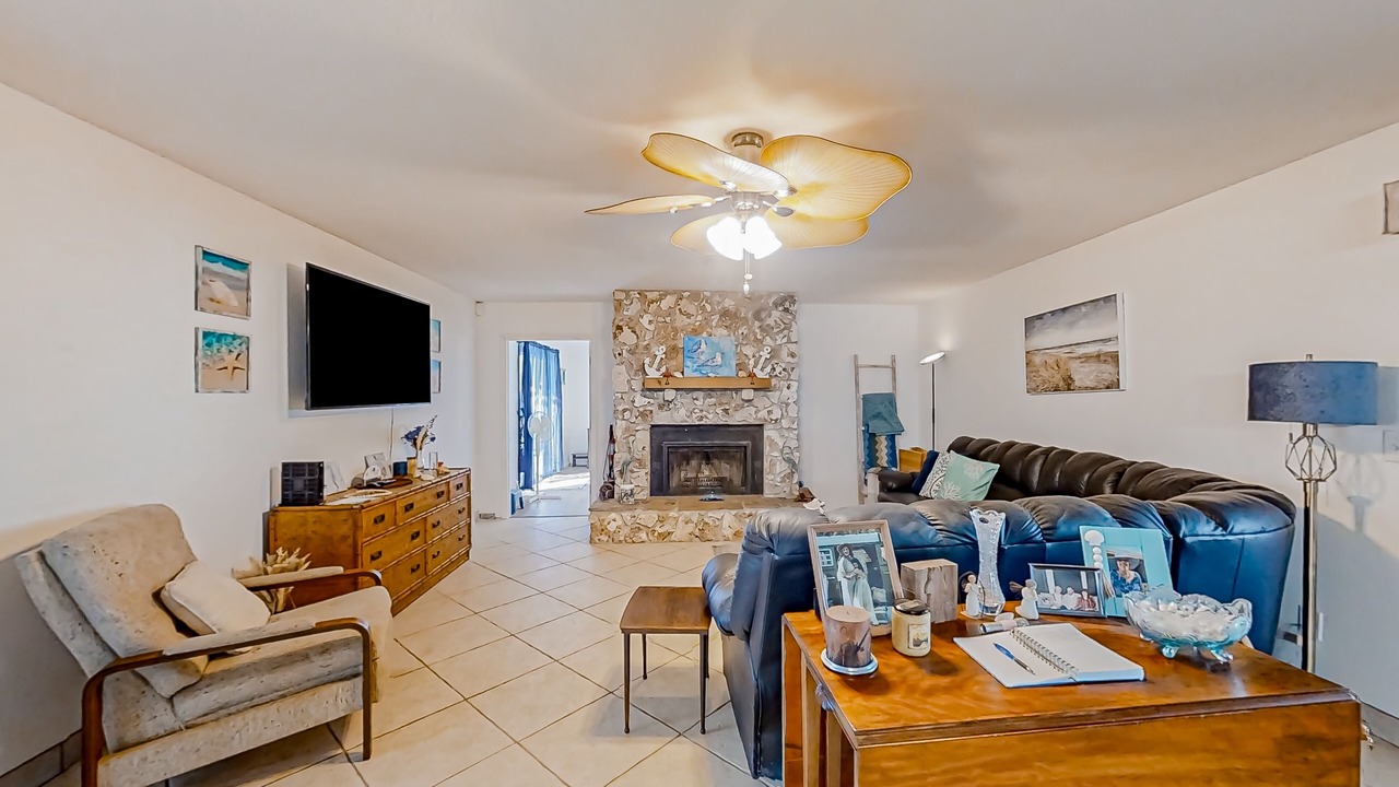 Photo of Livingroom in Port Orange