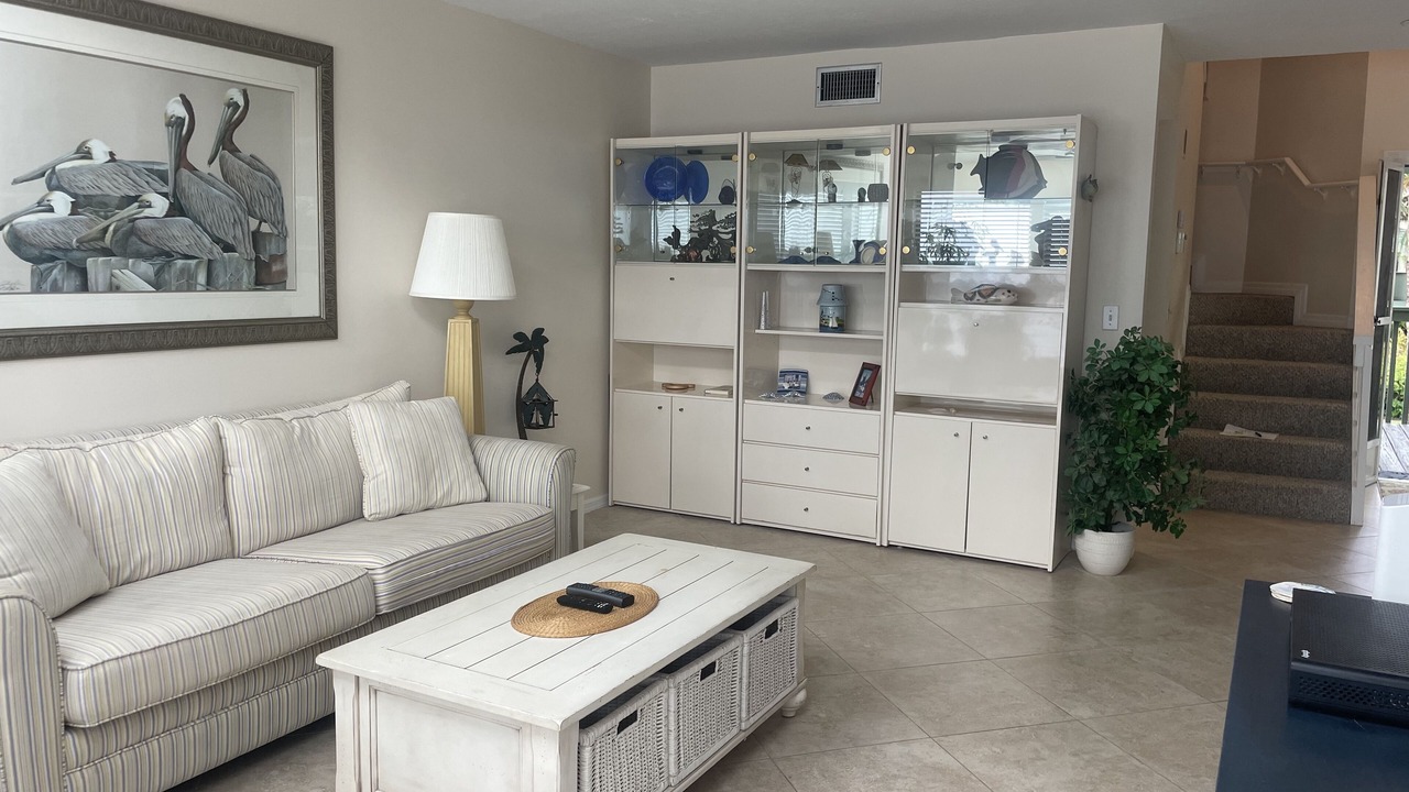 Photo of Livingroom in Bokeelia