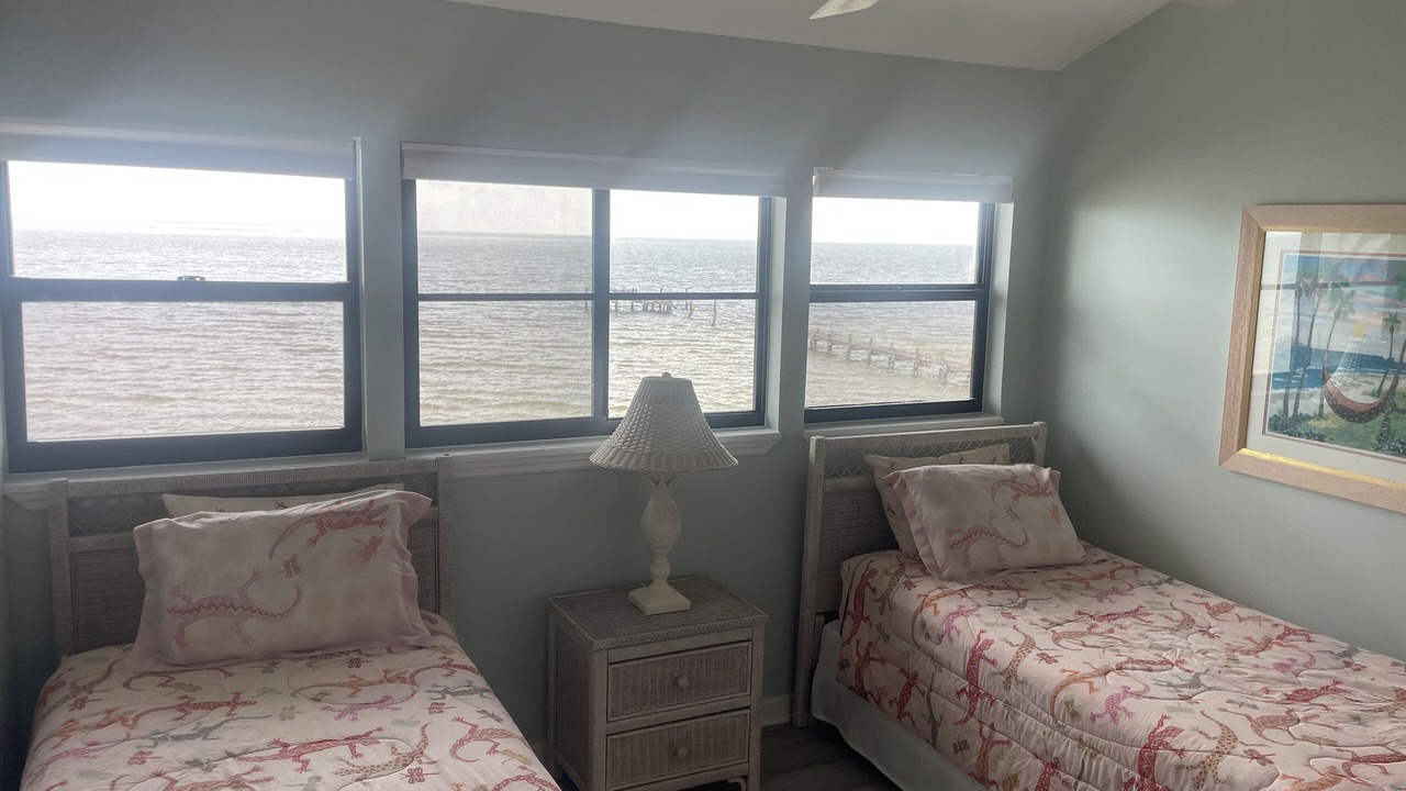 Photo of Bedroom in Bokeelia