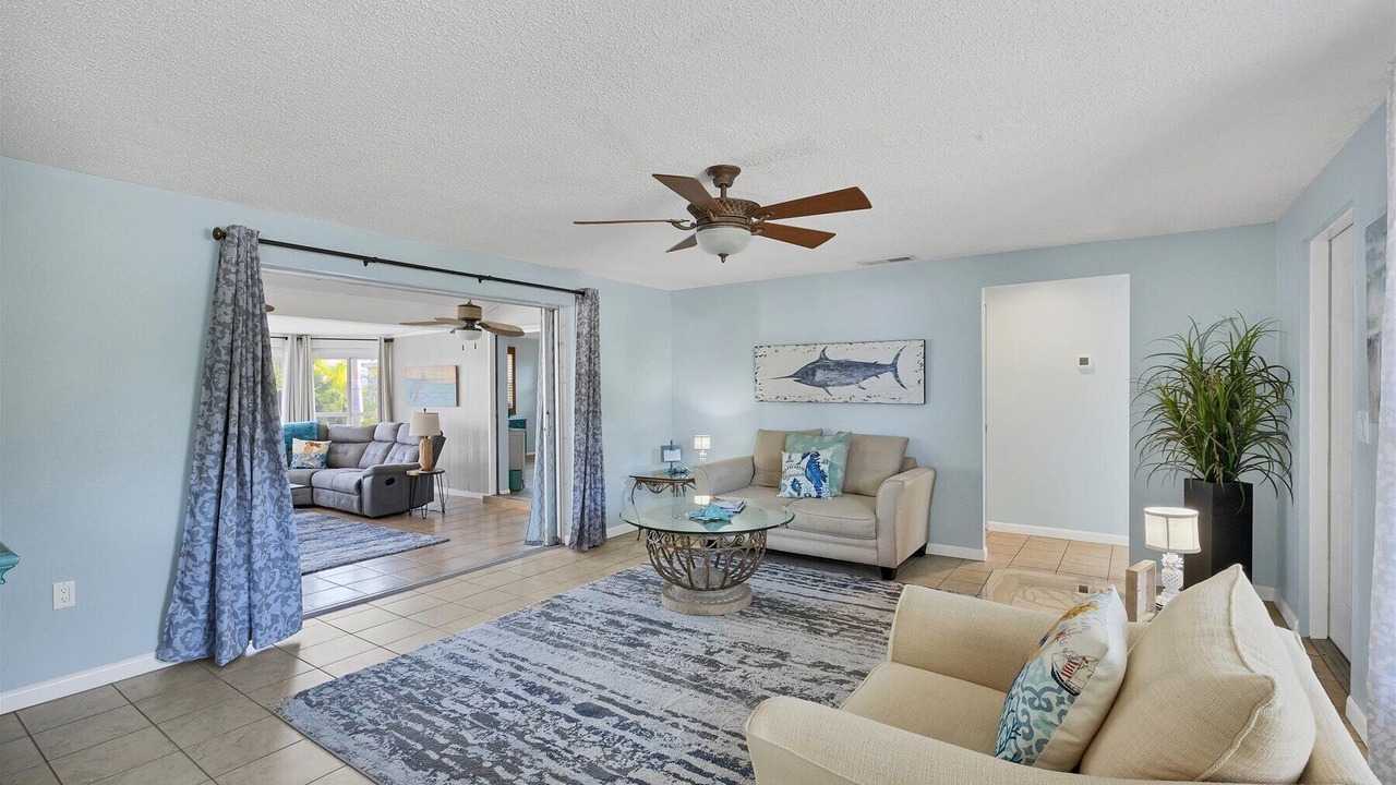 Photo of Livingroom in Whitfield