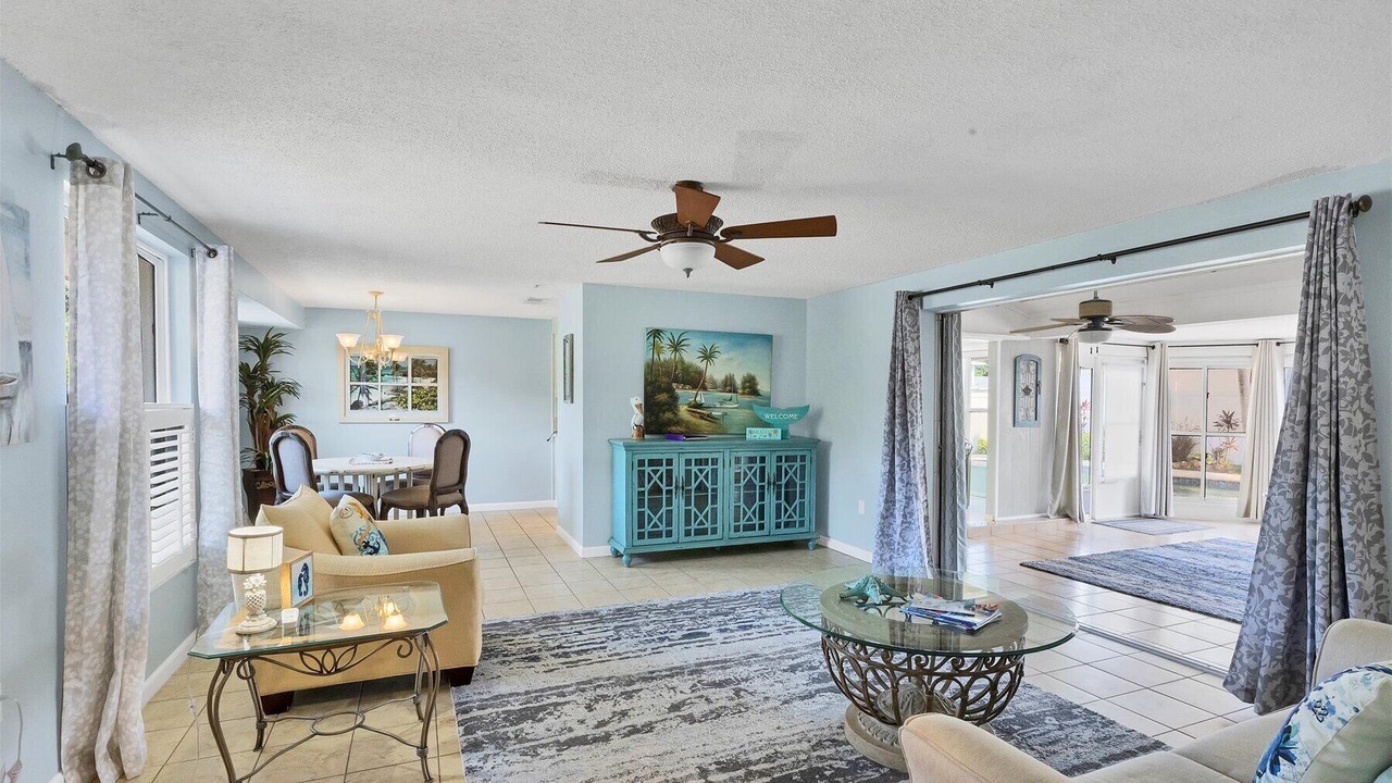 Photo of Livingroom in Whitfield