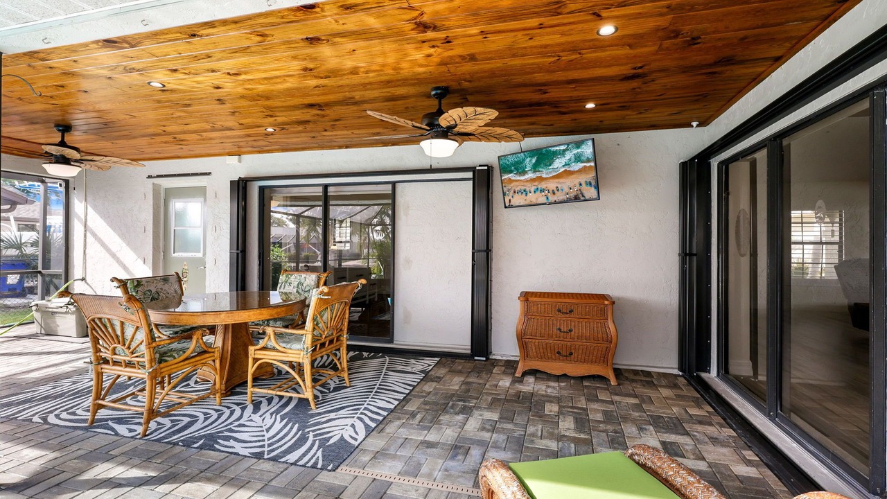 Photo of Outdoor in Lochmoor Waterway Estates