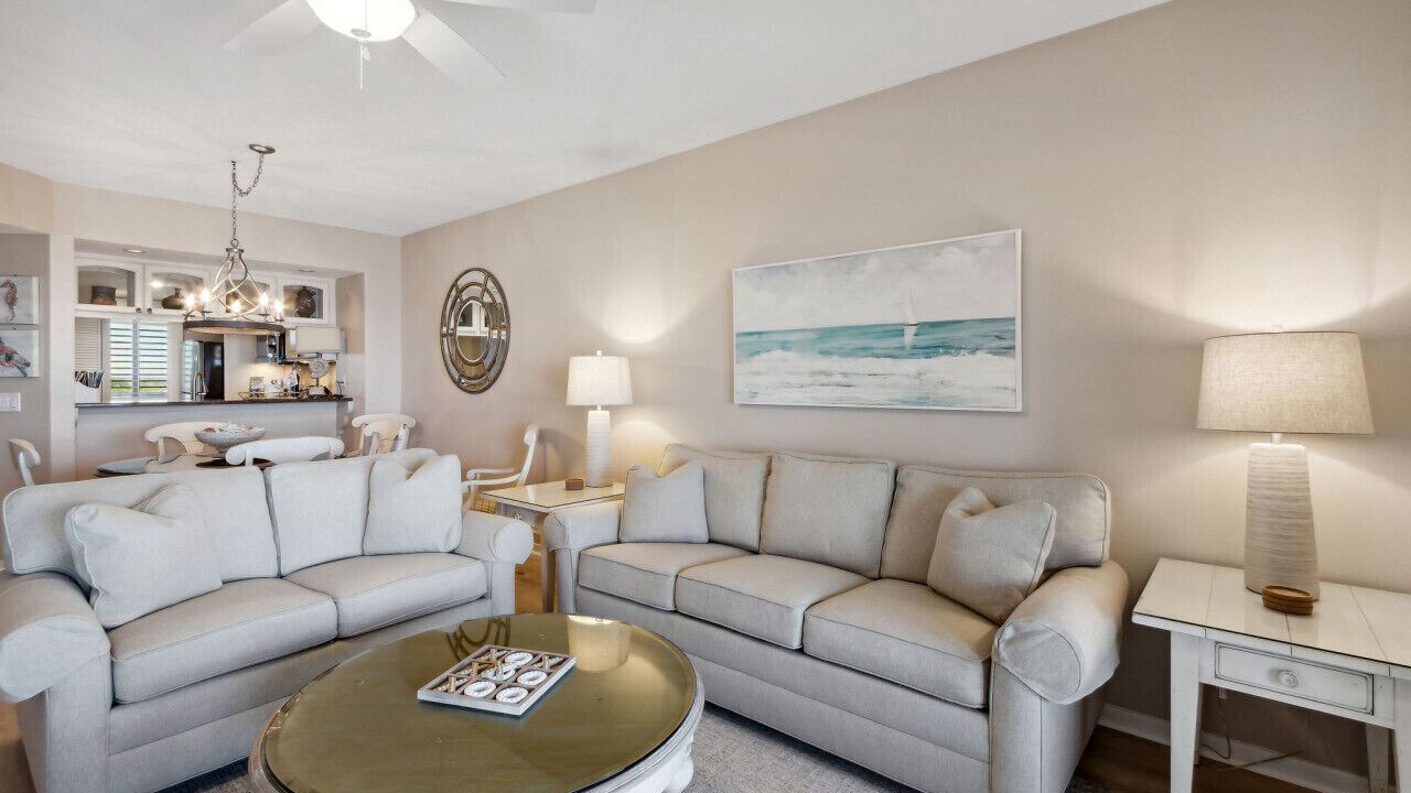 Photo of Livingroom in Fernandina Beach