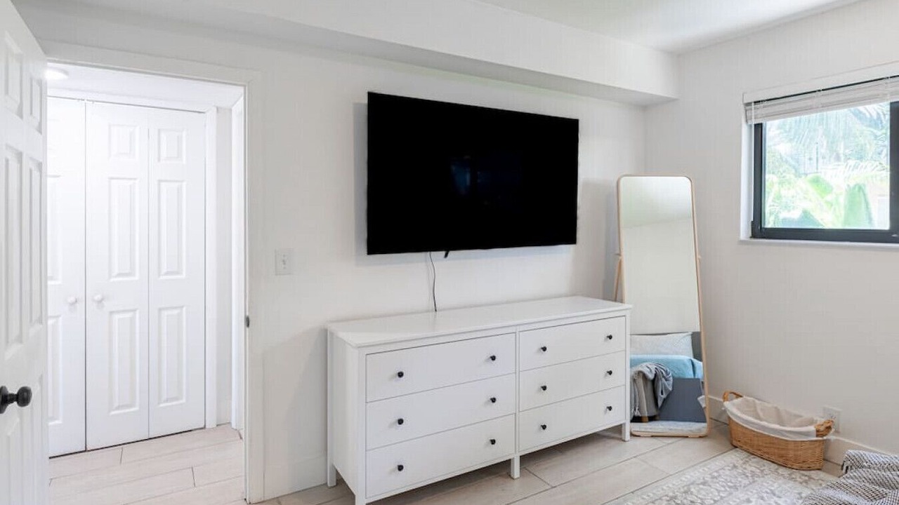 Photo of Bedroom in Bay Harbor Islands