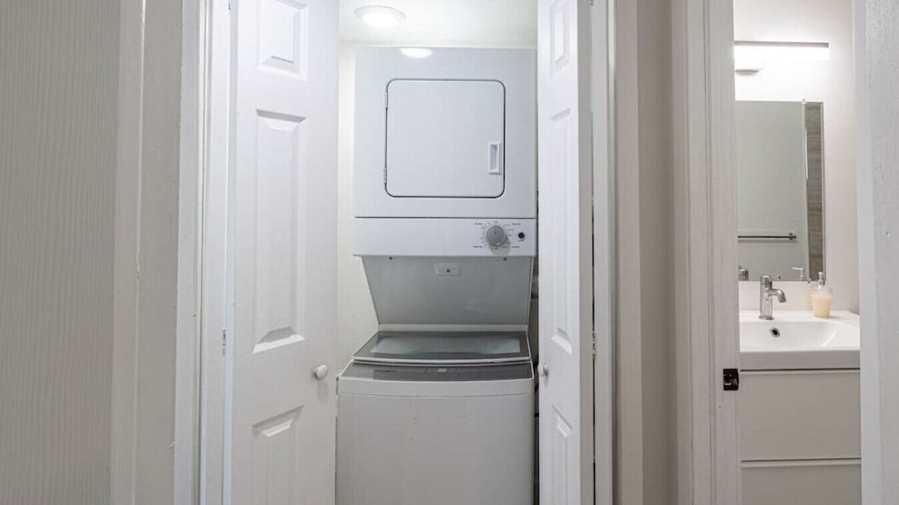 Photo of Bathroom in Bay Harbor Islands
