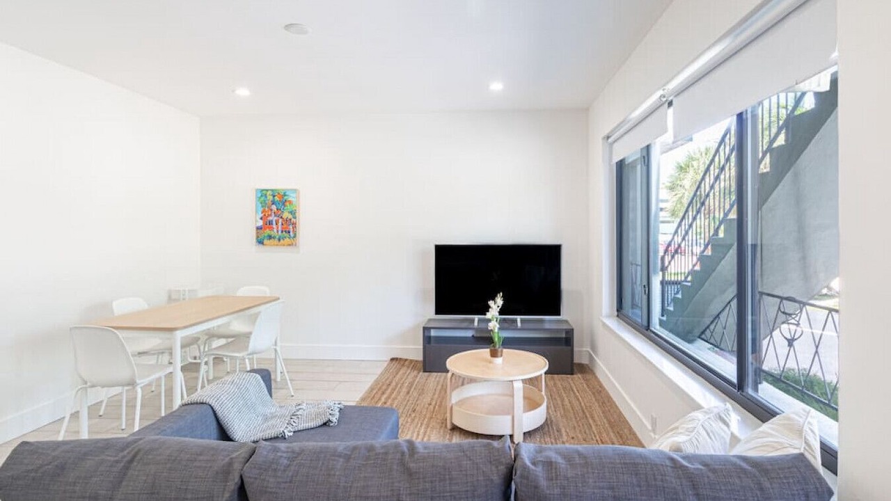 Photo of Livingroom in Bay Harbor Islands