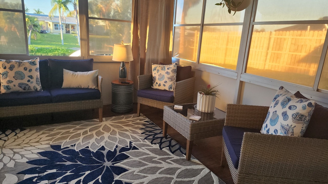 Photo of Livingroom in North Port