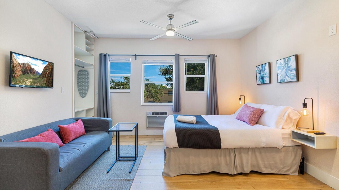 Photo of Bedroom in Poinciana Park