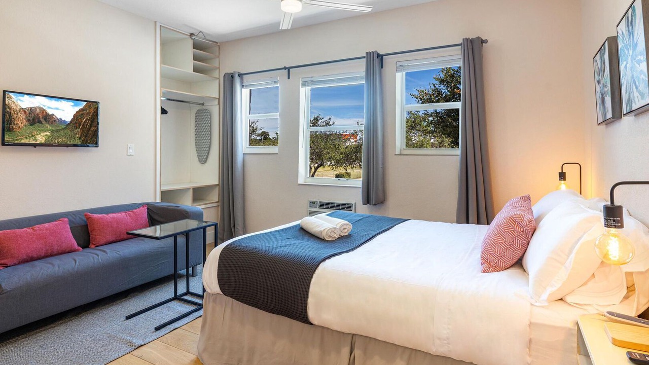 Photo of Bedroom in Poinciana Park