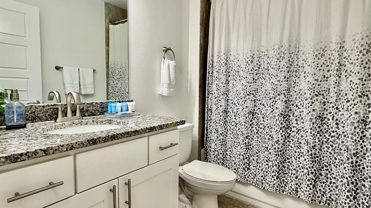 Photo of Bathroom in Candler