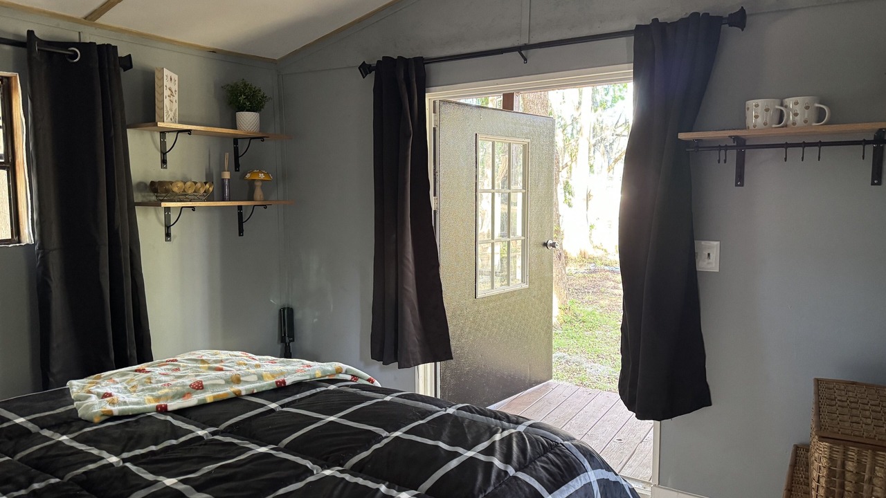 Photo of Bedroom in Dunnellon
