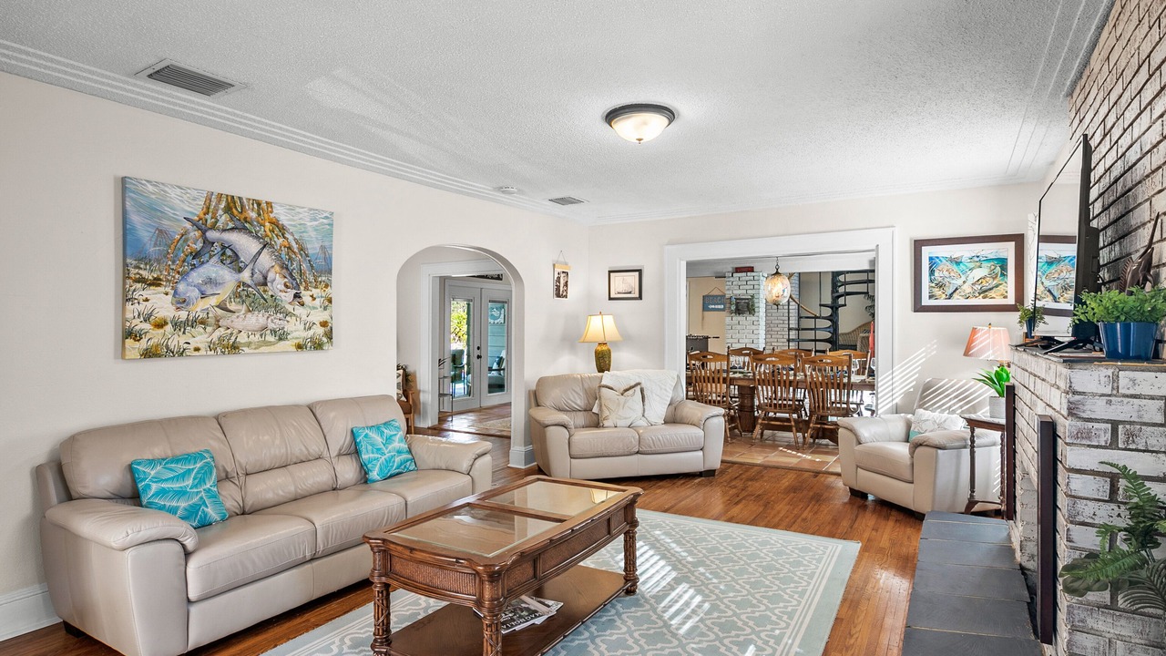 Photo of Livingroom in River District