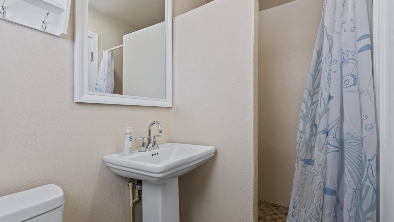 Photo of Bathroom in Painters Hill