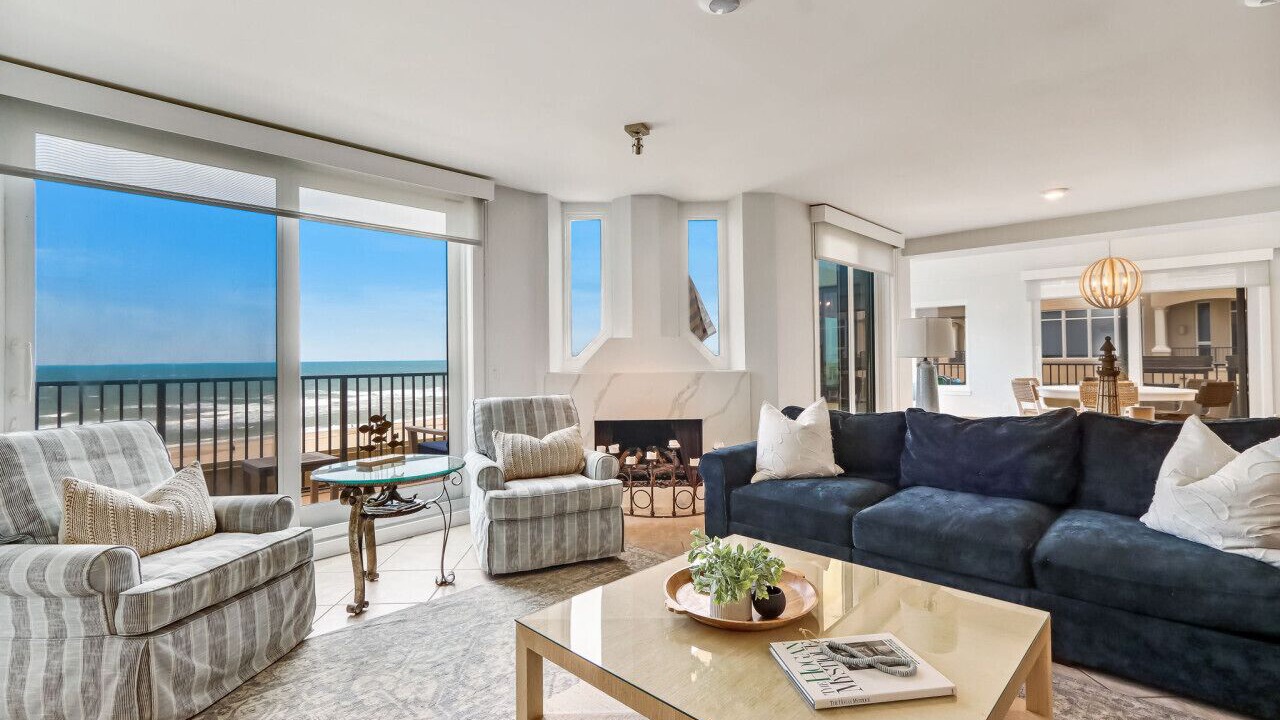 Photo of Livingroom in Fernandina Beach