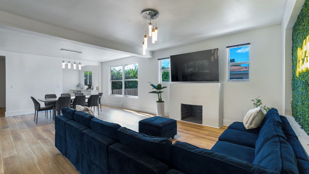 Photo of Livingroom in East Little Havana