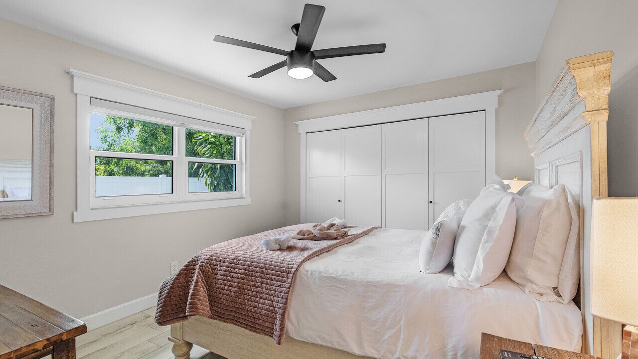 Photo of Bedroom in Cypress Lakes Estates