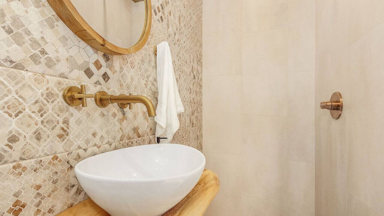 Photo of Bathroom in Cypress Lakes Estates