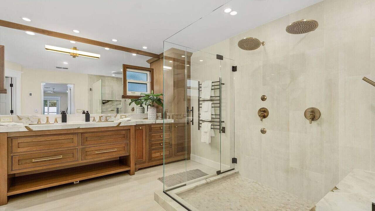 Photo of Bathroom in Cypress Lakes Estates