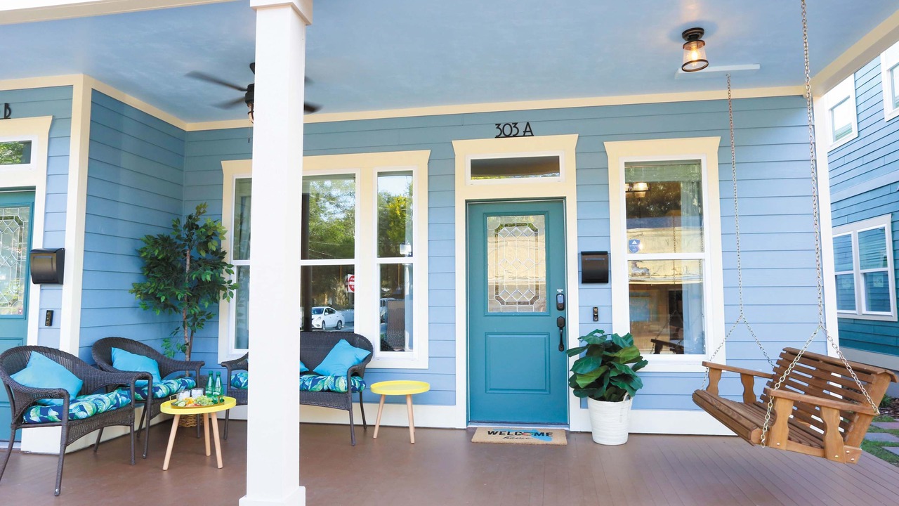 Photo of Patio Balcony in Pleasant Street