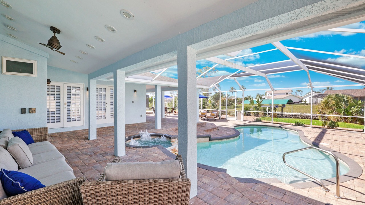 Photo of Outdoor in Estero