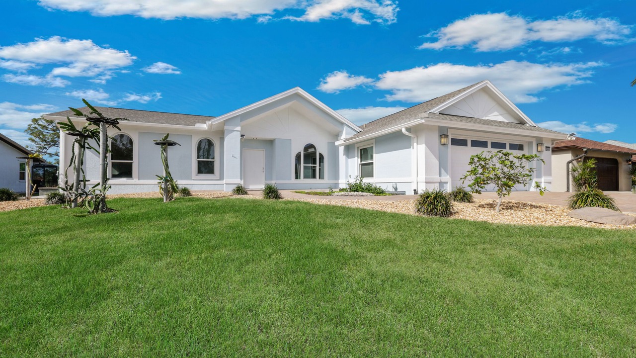 Photo of Outdoor in Estero