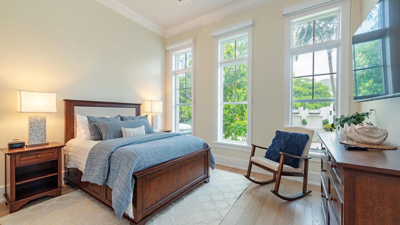 Photo of Bedroom in Vanderbilt Beach