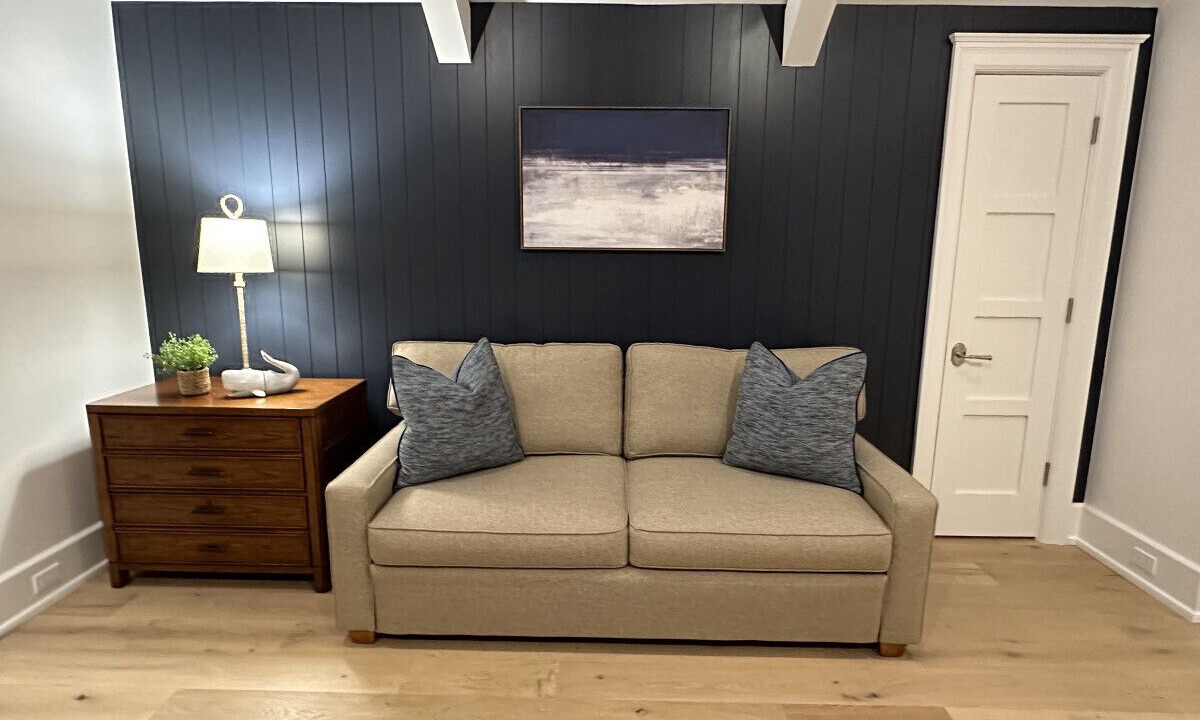 Photo of Livingroom in Vanderbilt Beach