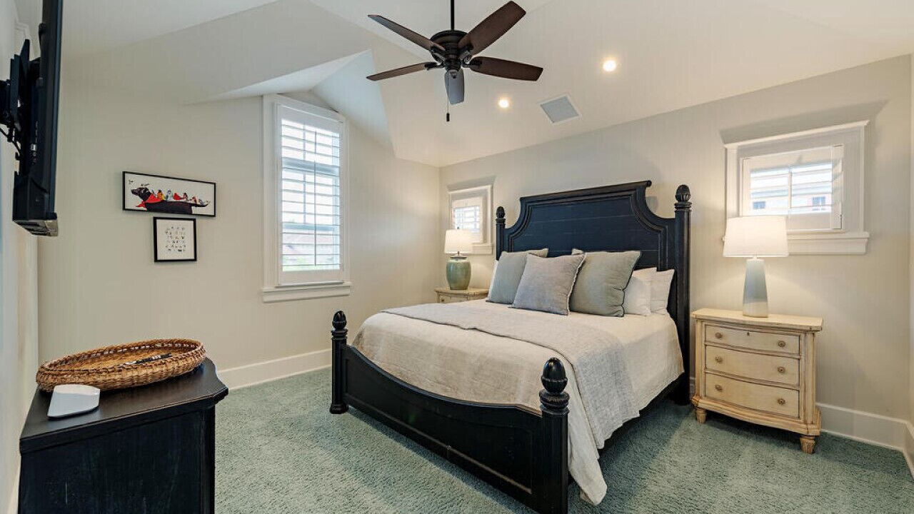 Photo of Bedroom in Vanderbilt Beach