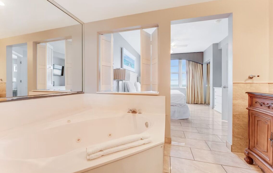 Photo of Bathroom in Smith's Memento