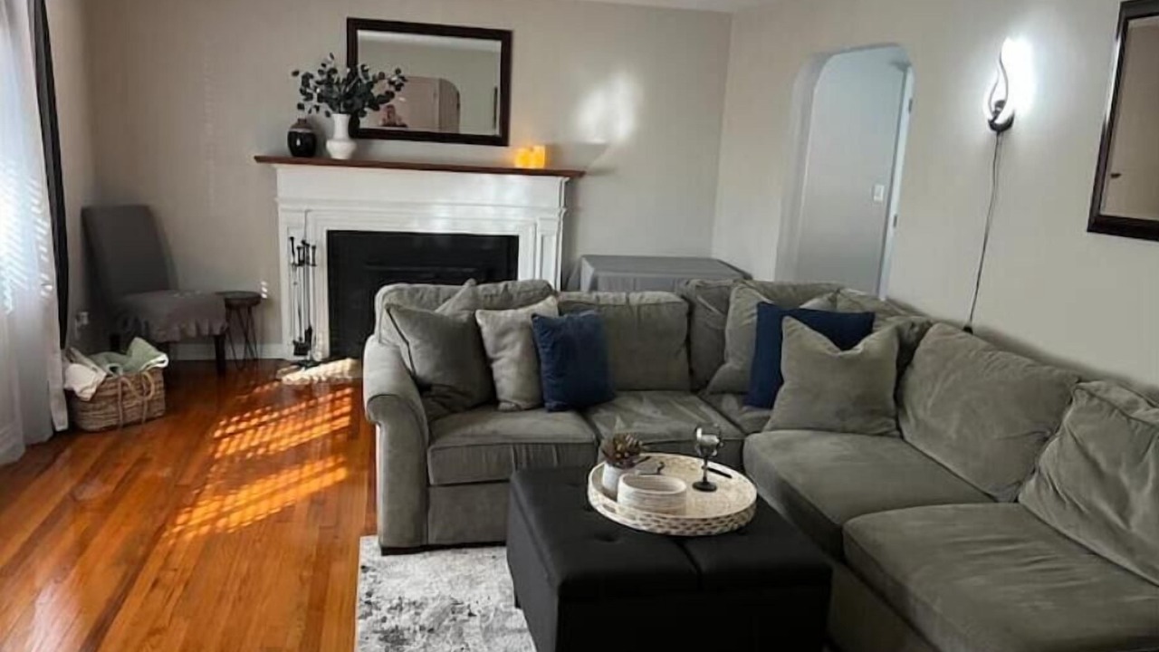 Photo of Livingroom in Tallahassee