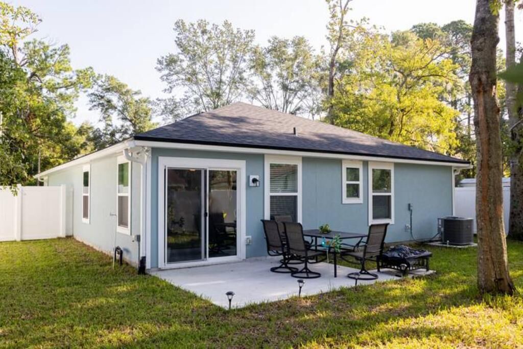Photo of Outdoor in Northside